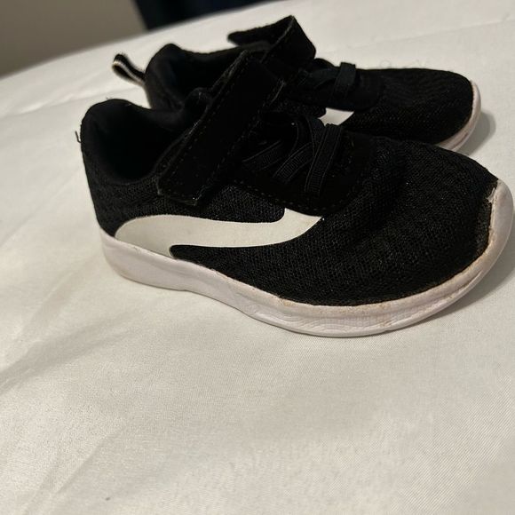 Toddler Sneakers - Picture 3 of 5